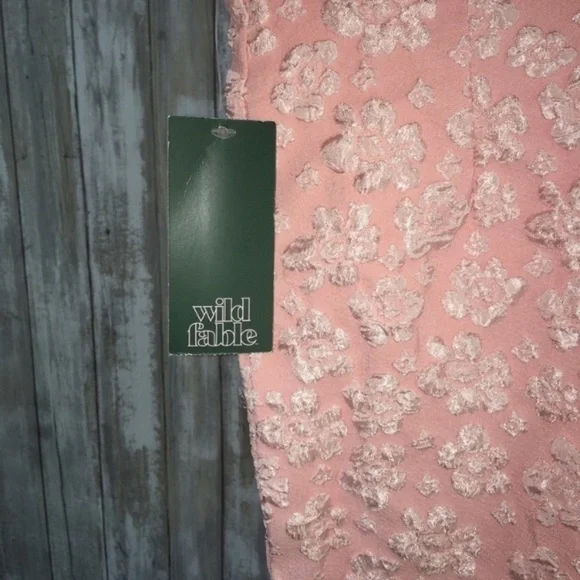 NWT SPRING Wild Fable Pink Floral Raised Skirt - Picture 5 of 5